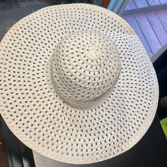 Womens Sun Hat - Picture 4 of 4